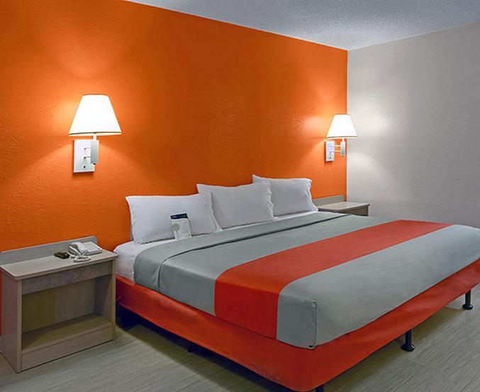 Windsor Mill Rodeway Inn מראה חיצוני תמונה